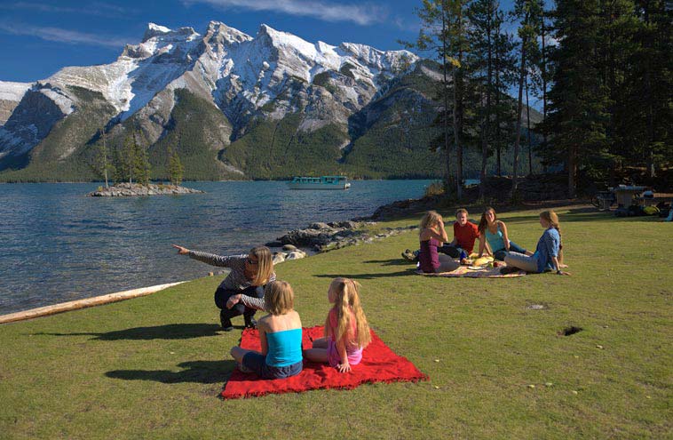 Picnicking In Banff Tips Tricks And The Best Picnic Spots