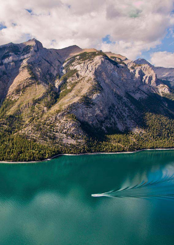 Banff Lake Cruise on Lake Minnewanka