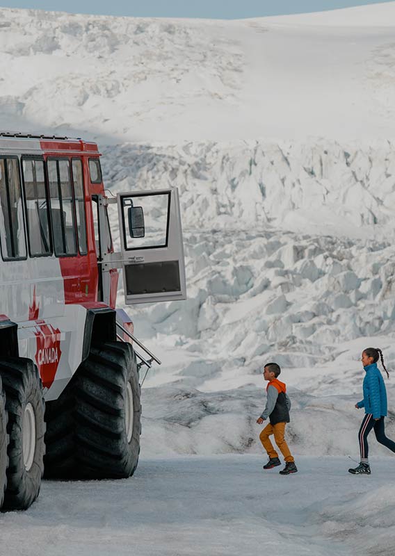 athabasca glacier hike tour