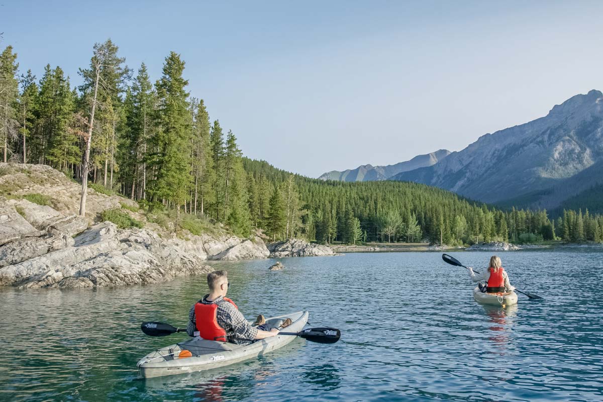 Lake Minnewanka Boat Rentals Motor Boats & Kayak Rentals