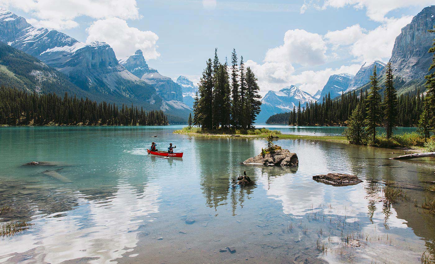 maligne lake cruise to spirit island