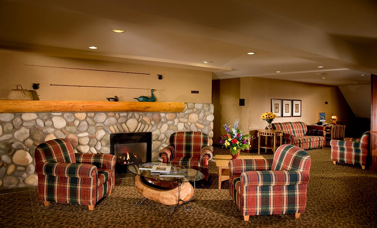 Lobstick Lodge Official Page Hotel in Jasper, AB pool, suites
