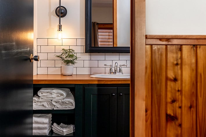 A cabin bathroom