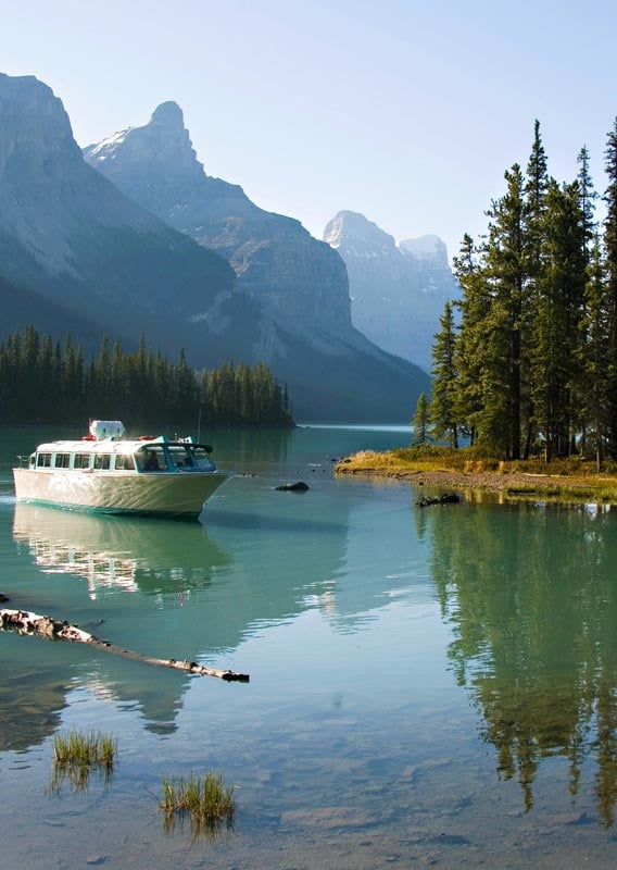 Maligne Lake Cruise in Jasper National Park