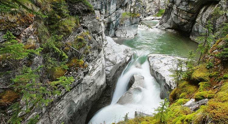 Maligne Canyon