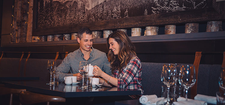 Couple enjoys tea in a restaurant