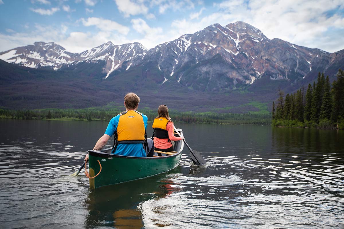 Pyramid Lake Lodge | Lakeside Mountain Getaway on Jasper's Wildest