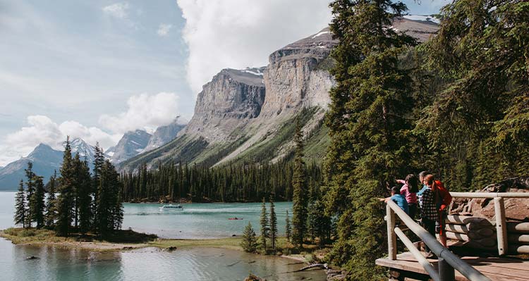 Maligne Lake Lookout