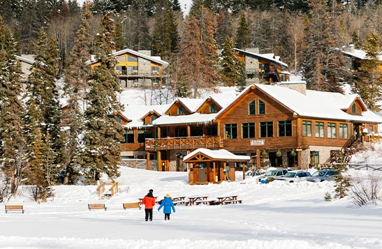 Pyramid Lake Lodge beautiful exterior with snowy lake