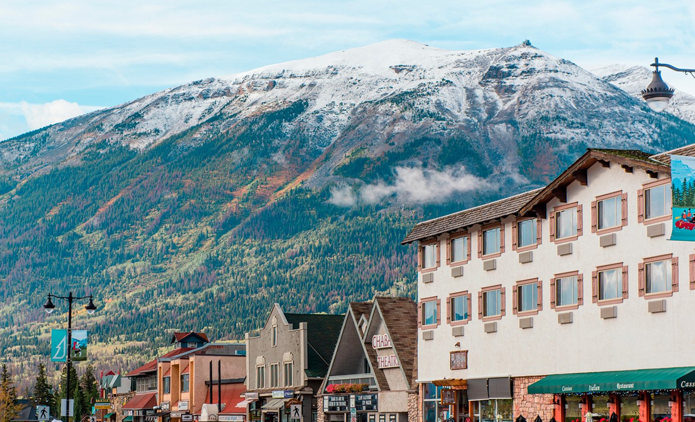 summer - Small Town Charm
