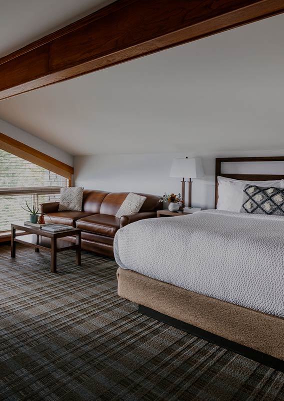 Pyramid Lake Lodge Rooms | Alpine Coziness & Stunning Views of